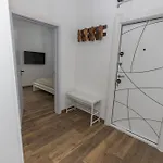 Apartament The House 1 *