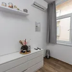 Apartament The House 1 *