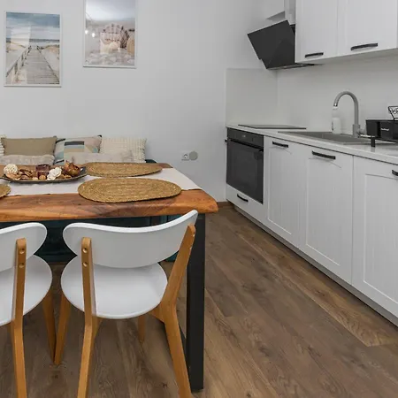 The House 1 Apartman