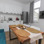 The House 1 * Burgaz